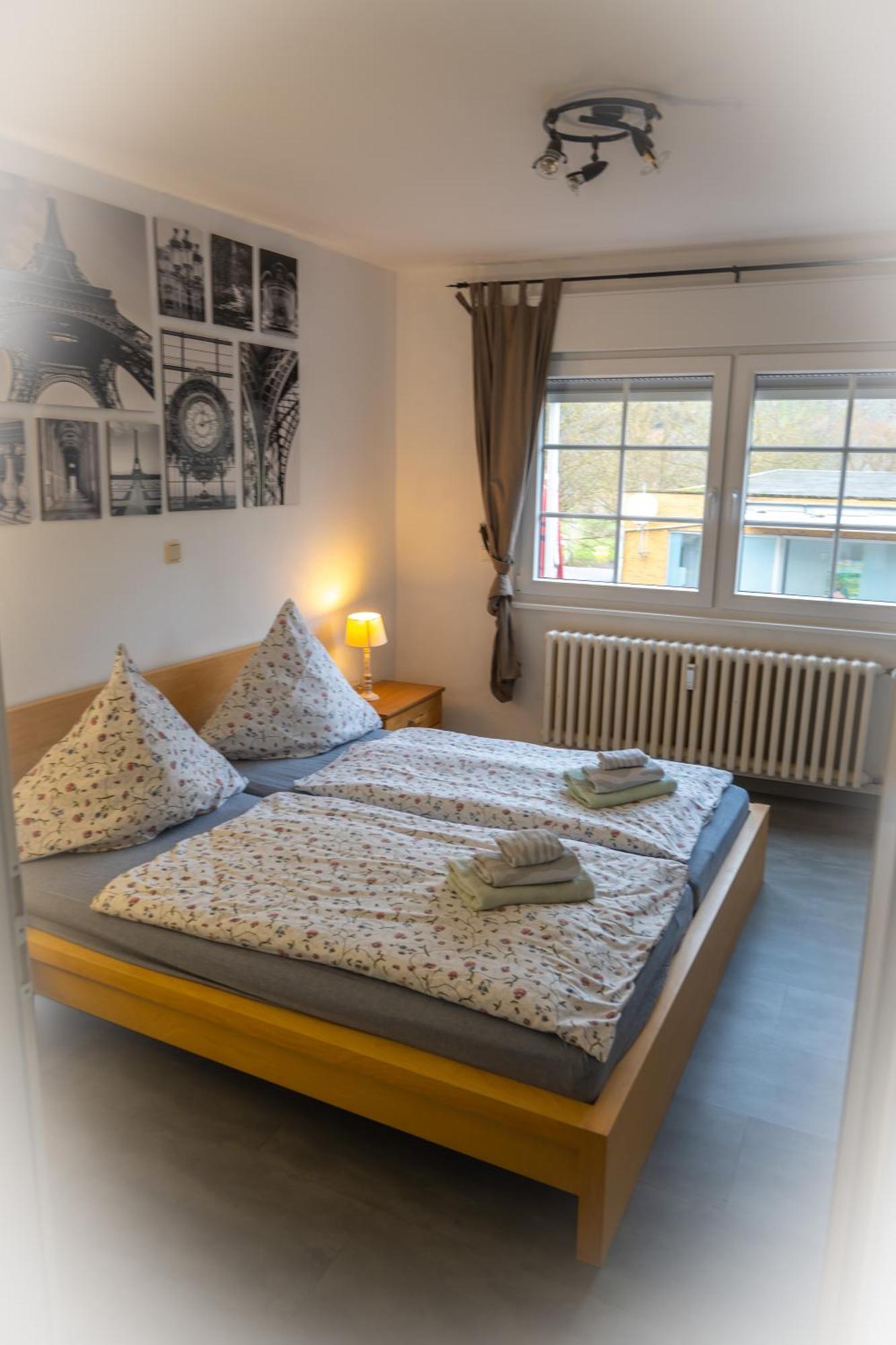 Ferienwohnung & Apartment Am Steinbrunnen Brauneberg Ngoại thất bức ảnh